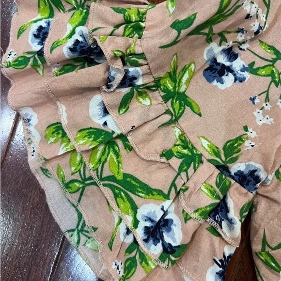 Suzanne Betro pink blush floral wrap top size medium - Picture 5 of 7